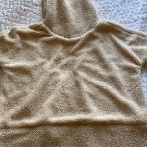 Tuckernuck Cream Sherpa